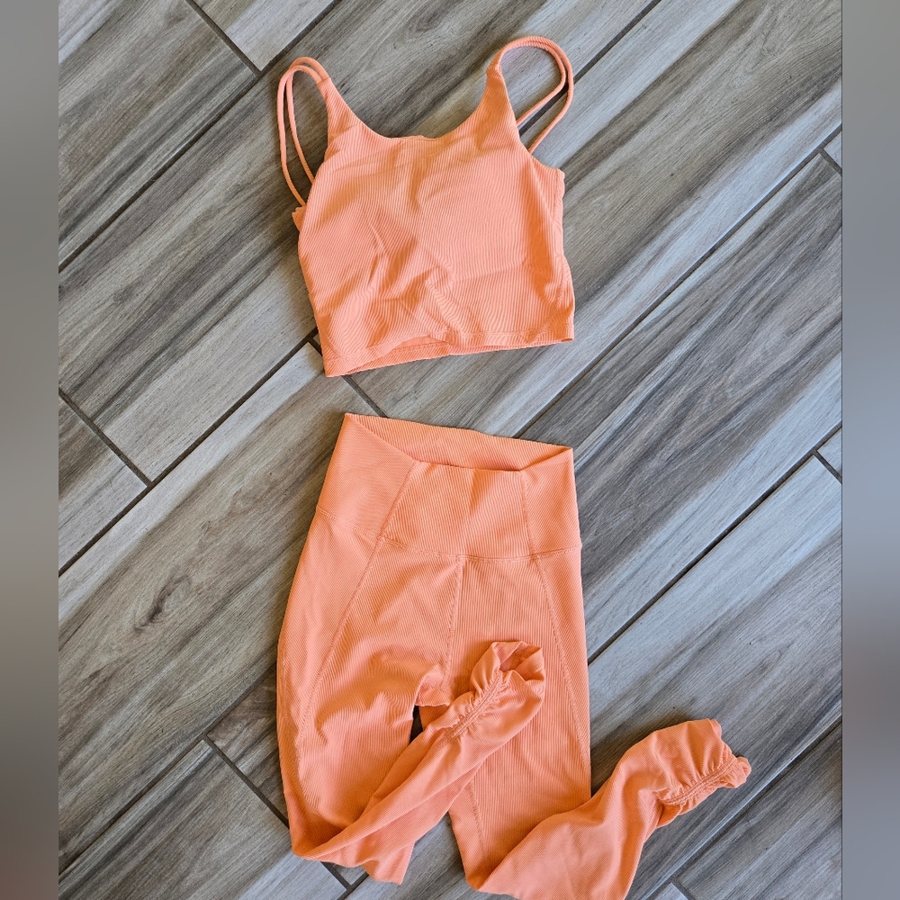 Wilo Matching Workout Set-Peach/Orange